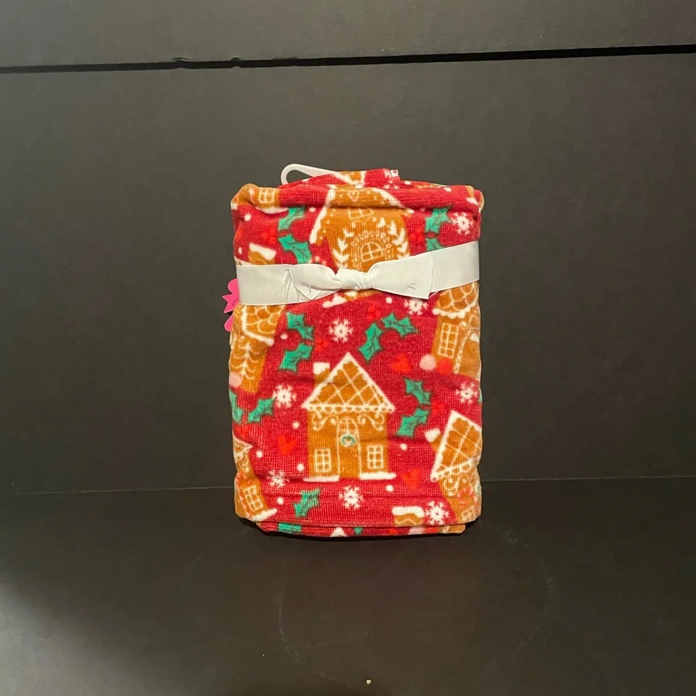 Betsey Johnson Christmas hand towels, NWT